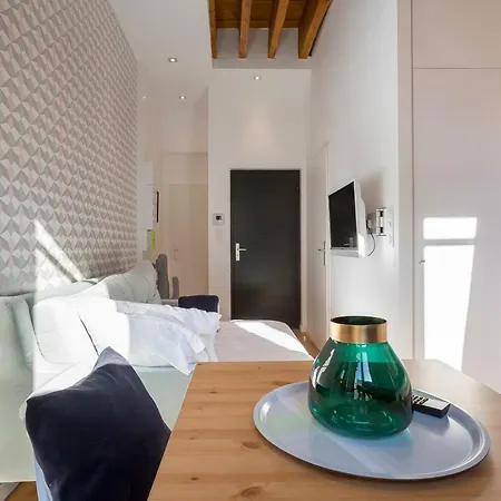 Like - Opera 2 Apartment Lyon